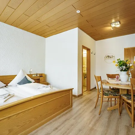 Landgasthof Ochsen ホテル Neresheim